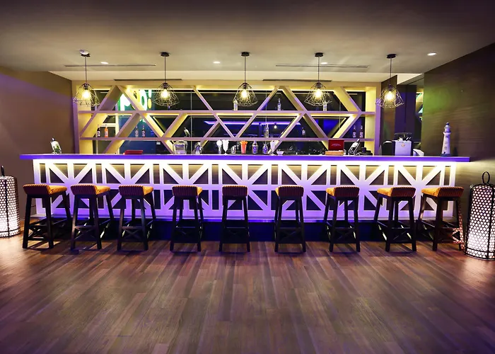 Harris Hotel & Conventions Gubeng